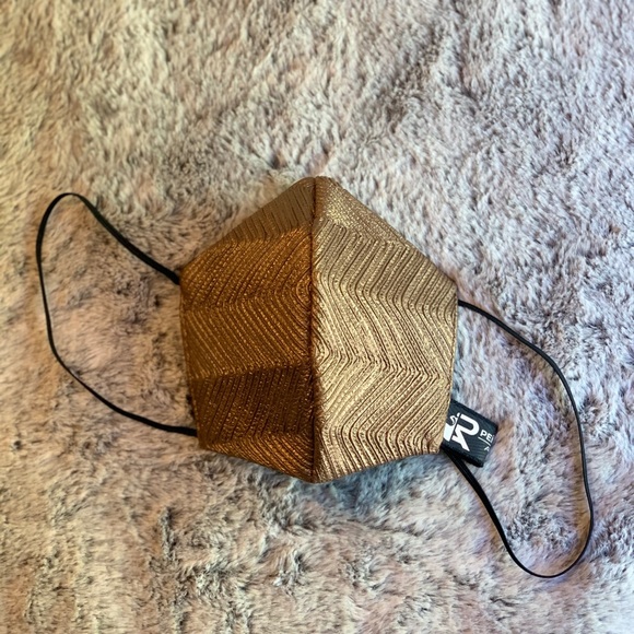 Stylish.Good quality.lightweight.100% breathable. - Picture 4 of 6